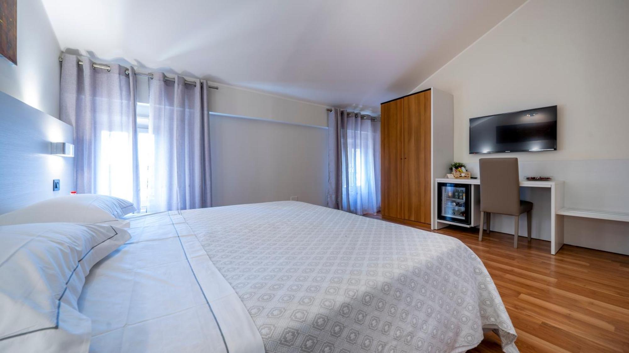 Albergo Ligabue Guastalla Exterior foto